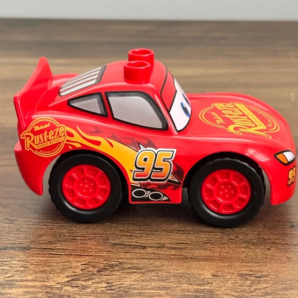 DISNEY Pixar Lego Duplo LIGHTNING MCQUEEN Red Toy #95 Cars Movie 10996 2012 EUC